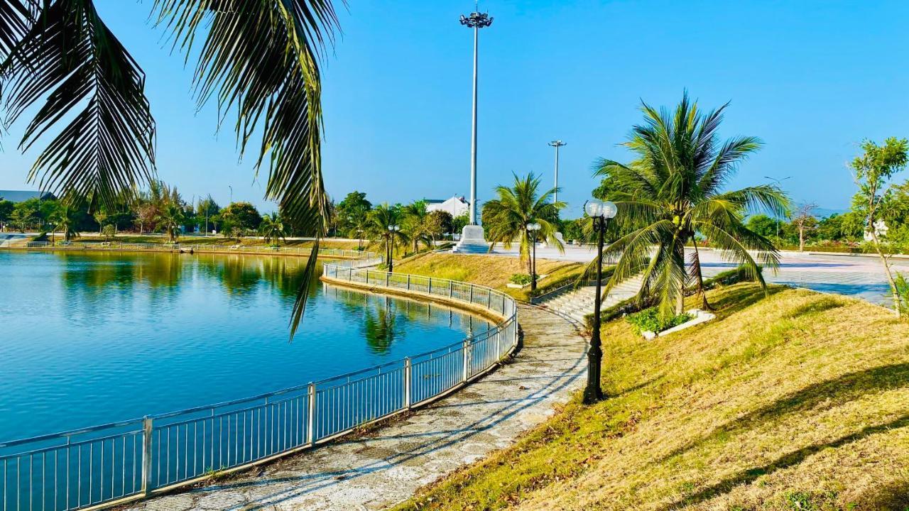 The Track Homestay - Near Bai Dai Beach Cam Lam Εξωτερικό φωτογραφία