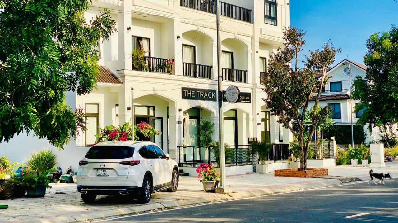 The Track Homestay - Near Bai Dai Beach Cam Lam Εξωτερικό φωτογραφία