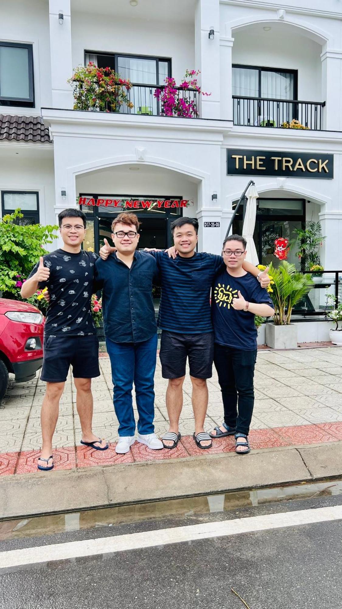 The Track Homestay - Near Bai Dai Beach Cam Lam Εξωτερικό φωτογραφία