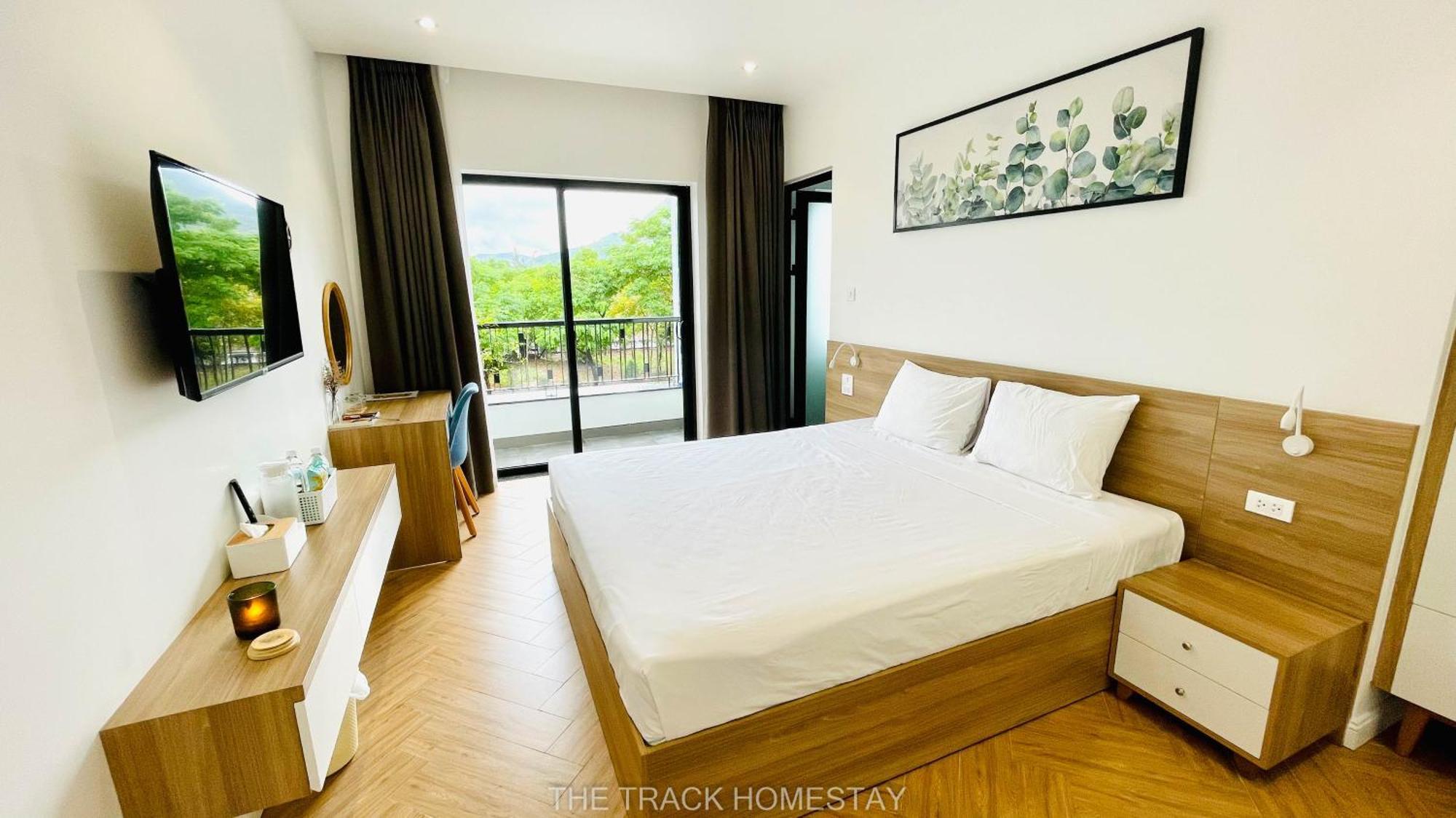 The Track Homestay - Near Bai Dai Beach Cam Lam Εξωτερικό φωτογραφία